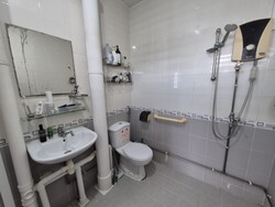Blk 336 Jurong East Avenue 1 (Jurong East), HDB Executive #554731481